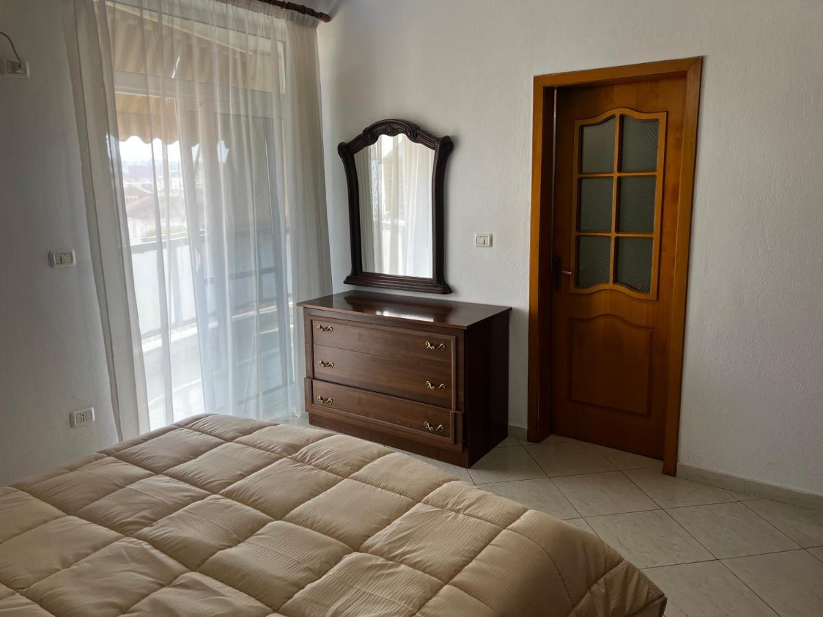 City Central Apartment 2 Τίρανα Εξωτερικό φωτογραφία