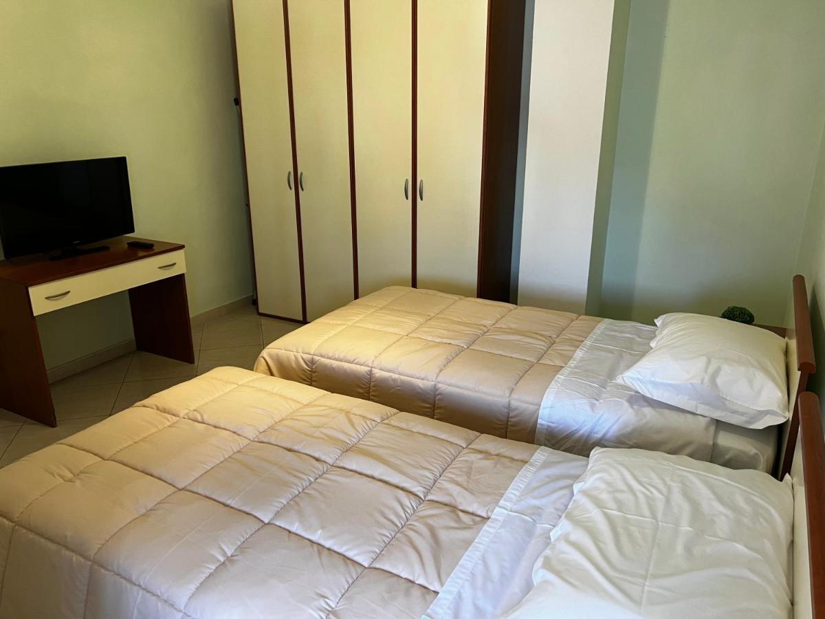 City Central Apartment 2 Τίρανα Εξωτερικό φωτογραφία
